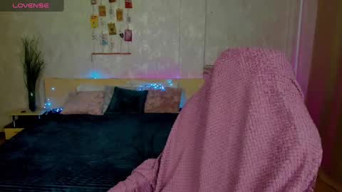 Snapshot of stacy_riiver chatting on 2, 2, 2025 Stacy Mon Tue Wed Thu Fri Sun GMT GMT 3 1000am - 0400pm  online show from 2, 2, 2025