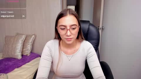 Stacy Conner online show from 17, 9, 2025