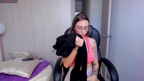 Stacy Conner online show from 23, 9, 2025