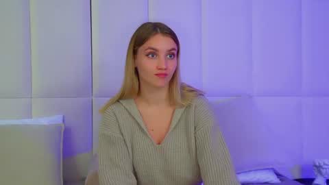 StacyEvances online show from 16, 7, 2026