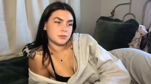 Snapshot of stacywithuu chatting on 19, 9, 2025 Stacy online show from 19, 9, 2025