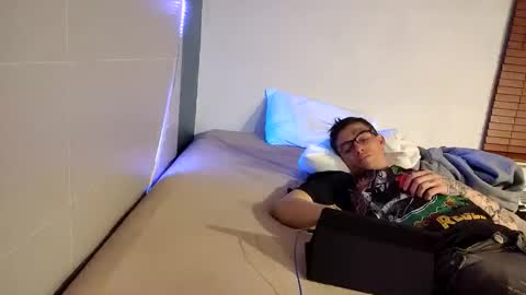 Straightupdownbad online show from 26, 11, 2025