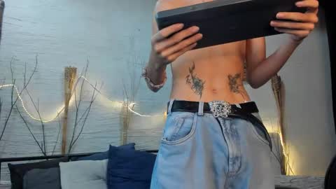 starcrow19 online show from 3, 12, 2025