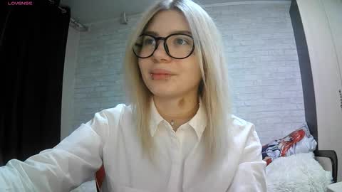 Katie online show from 22, 10, 2025