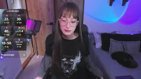 Snapshot of starrraura chatting on 3, 2, 2026 Star Aura online show from 3, 2, 2026