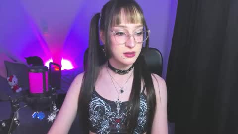 Star Aura online show from 25, 3, 2026