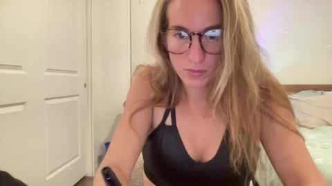 Stassiethatsororitygirl online show from 20, 1, 2025