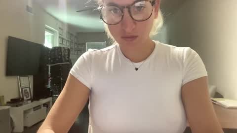 Stassiethatsororitygirl online show from 16, 1, 2026
