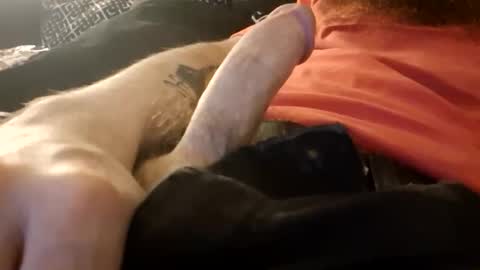 Snapshot of steelroddtodd chatting on 19, 10, 2025 steelroddtodd online show from 19, 10, 2025