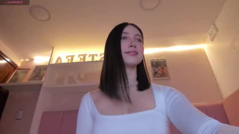 Stefa Gomez  online show from 3, 12, 2025