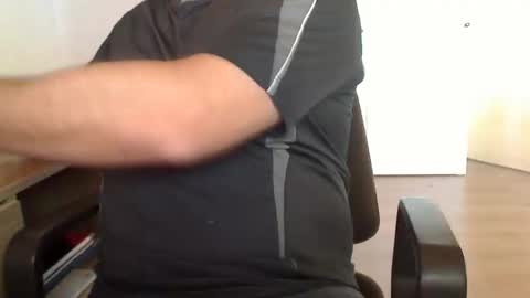 Snapshot of stefan2580 chatting on 13, 11, 2025 Stefan online show from 13, 11, 2025