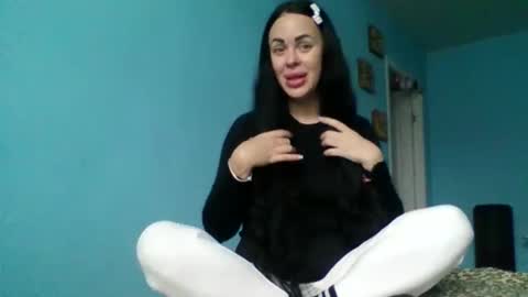 stefaniyax online show from 10, 10, 2025