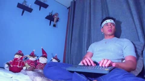 Stefann Salvatore online show from 3, 1, 2025