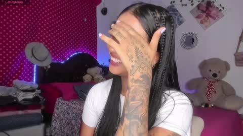 Im MiaIts my first day here  online show from 3, 2, 2025