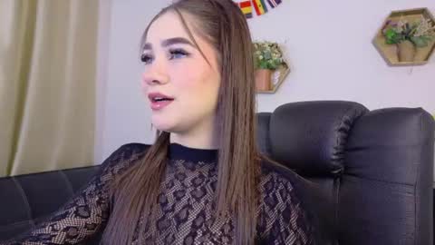 stefannycipriani_ online show from 15, 7, 2026