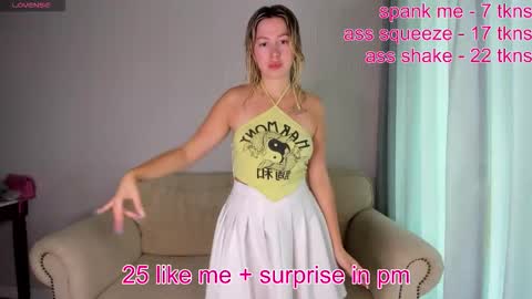 Snapshot of stefany_and_bettany chatting on 25, 2, 2026 stefany_and_bettany online show from 25, 2, 2026