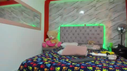 stefany_andruw online show from 21, 11, 2025