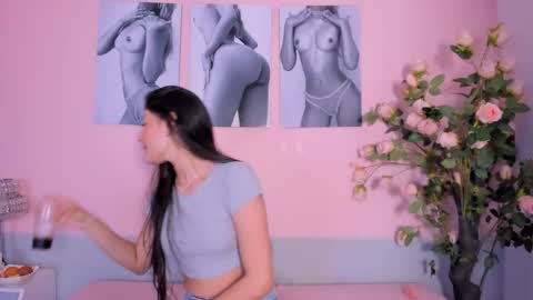 Stefany online show from 4, 3, 2026