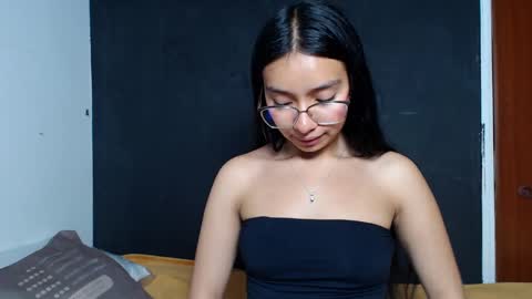 Stefanny lopez online show from 28, 2, 2025