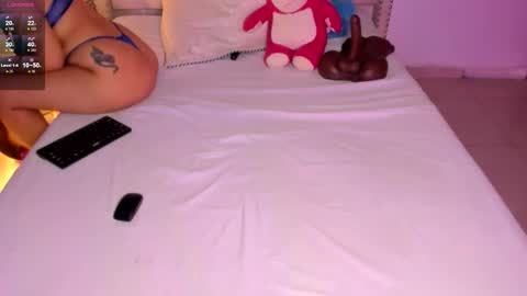 steffany_lopez_ online show from 10, 9, 2025