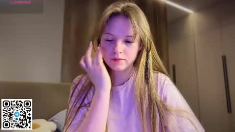 Snapshot of steffi_meoww chatting on 14, 5, 2026 STEFI Streams every day from 10 PM GTM1 online show from 14, 5, 2026