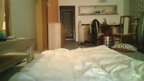 steki038434 online show from 18, 4, 2026