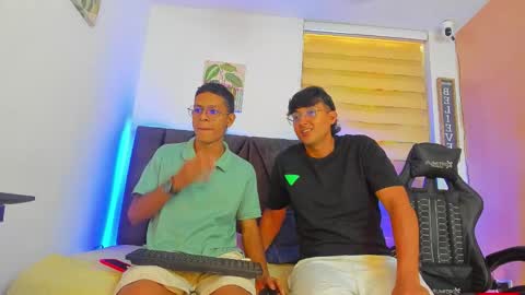 Snapshot of stella_drake chatting on 2, 3, 2026 Drake online show from 2, 3, 2026