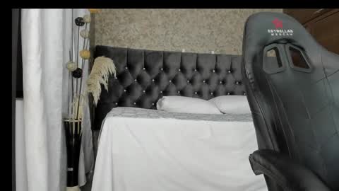 Estella online show from 9, 1, 2025