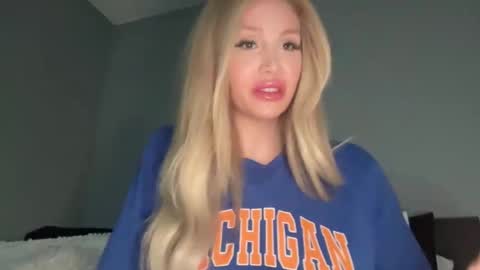 Snapshot of stellacummings chatting on 14, 2, 2025 Stella Bella online show from 14, 2, 2025