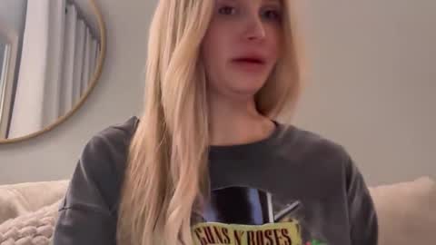 Snapshot of stellacummings chatting on 18, 2, 2026 Stella Bella online show from 18, 2, 2026