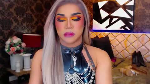 CALL ME STELLA online show from 9, 1, 2025