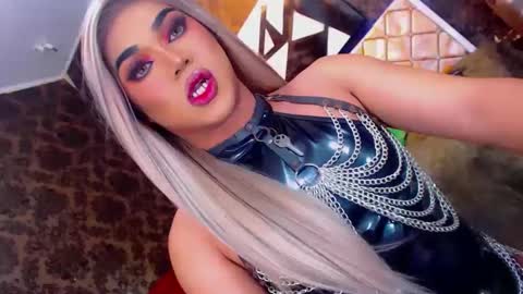 CALL ME STELLA online show from 23, 1, 2025