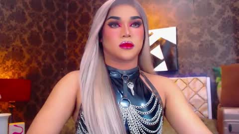 CALL ME STELLA online show from 25, 1, 2025