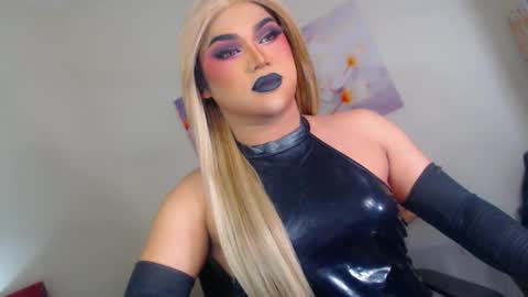 CALL ME STELLA online show from 10, 9, 2025