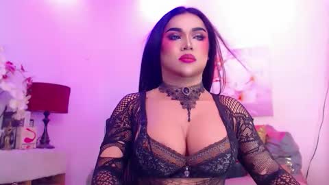 CALL ME STELLA online show from 14, 4, 2026