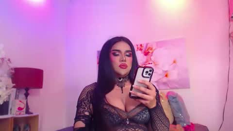 CALL ME STELLA online show from 28, 5, 2026