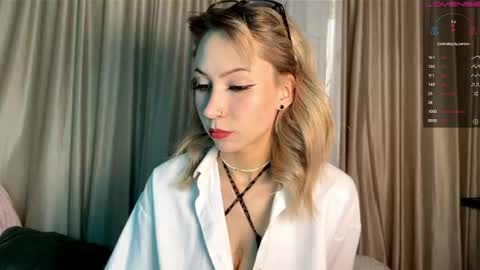 Snapshot of stellar_blade chatting on 17, 6, 2026 Alexia online show from 17, 6, 2026