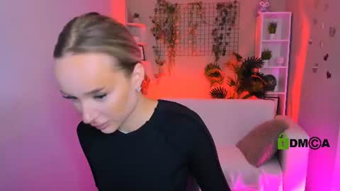 stellasun_ online show from 7, 7, 2026