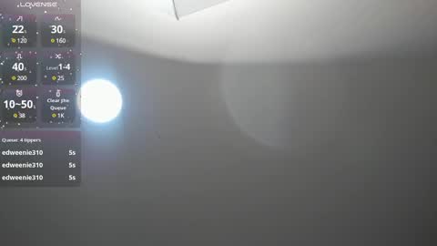 Snapshot of stephania_diamond chatting on 5, 1, 2025         online show from 5, 1, 2025