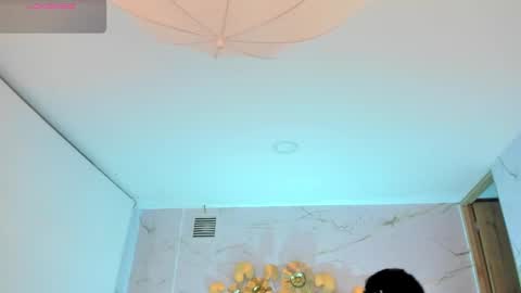 Snapshot of stephania_diamond chatting on 7, 3, 2025         online show from 7, 3, 2025