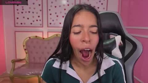 Stephania online show from 15, 9, 2025