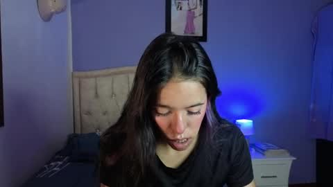 Stephania online show from 9, 4, 2026