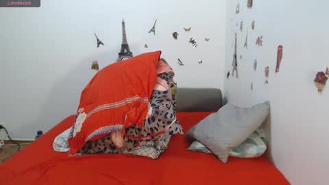 Stephanie   online show from 10, 1, 2026