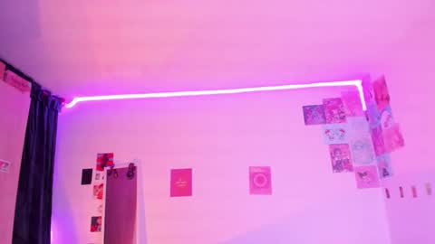 Stephanie  online show from 6, 2, 2025