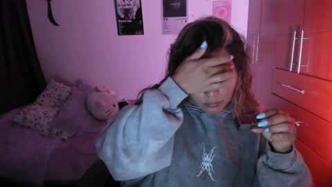 Stephanie  online show from 30, 3, 2026