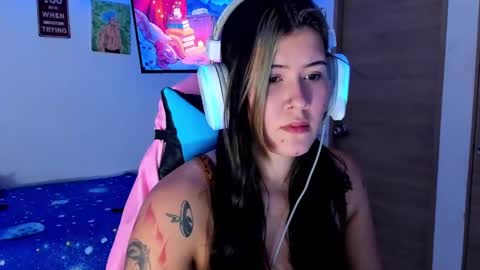 Stephany  independient model  online show from 2, 2, 2025