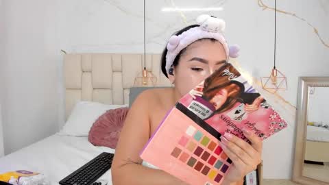 Stefanny online show from 23, 2, 2025