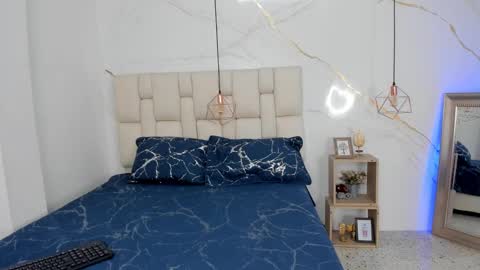 Stefanny online show from 24, 2, 2025