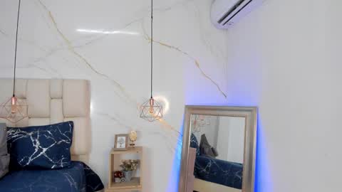 Stefanny online show from 25, 2, 2025