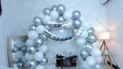 Stefanny online show from 9, 10, 2025